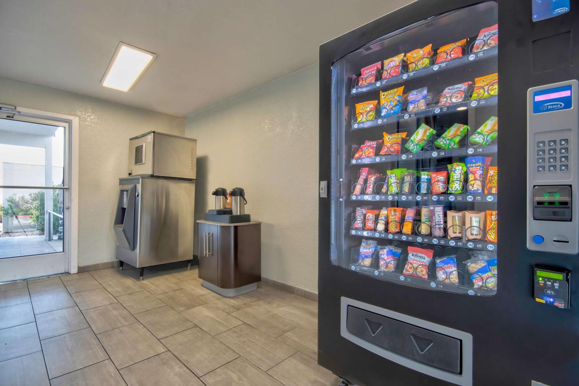 Motel 6-Albuquerque, Nm - Midtown Екстер'єр фото