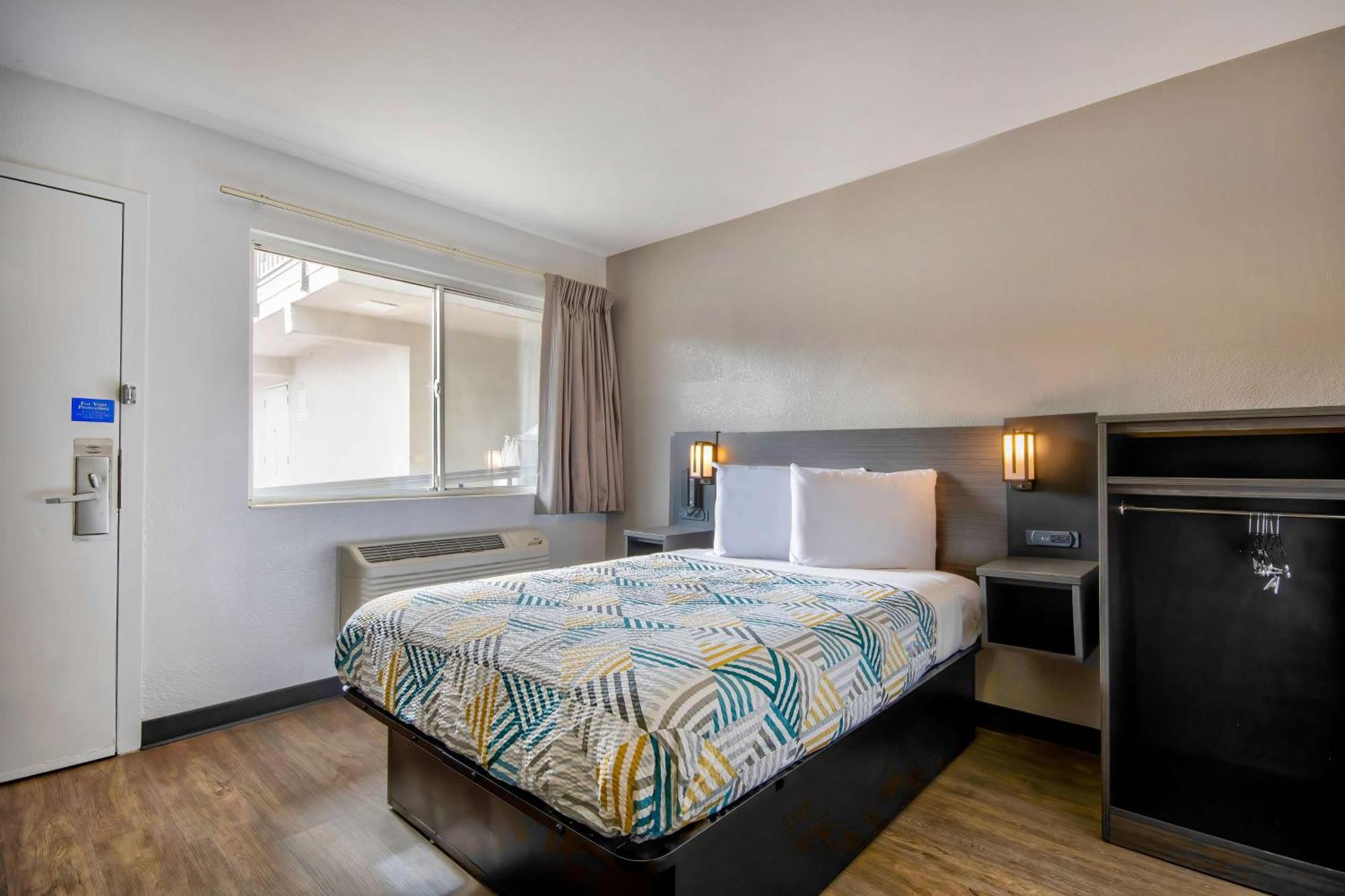 Motel 6-Albuquerque, Nm - Midtown Екстер'єр фото