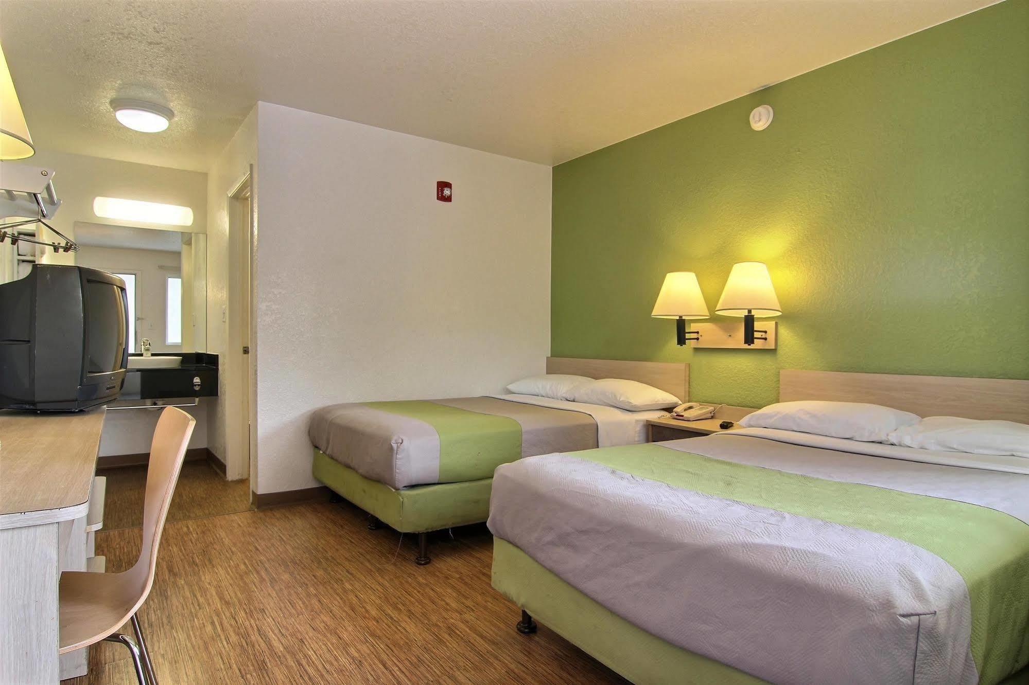 Motel 6-Albuquerque, Nm - Midtown Екстер'єр фото