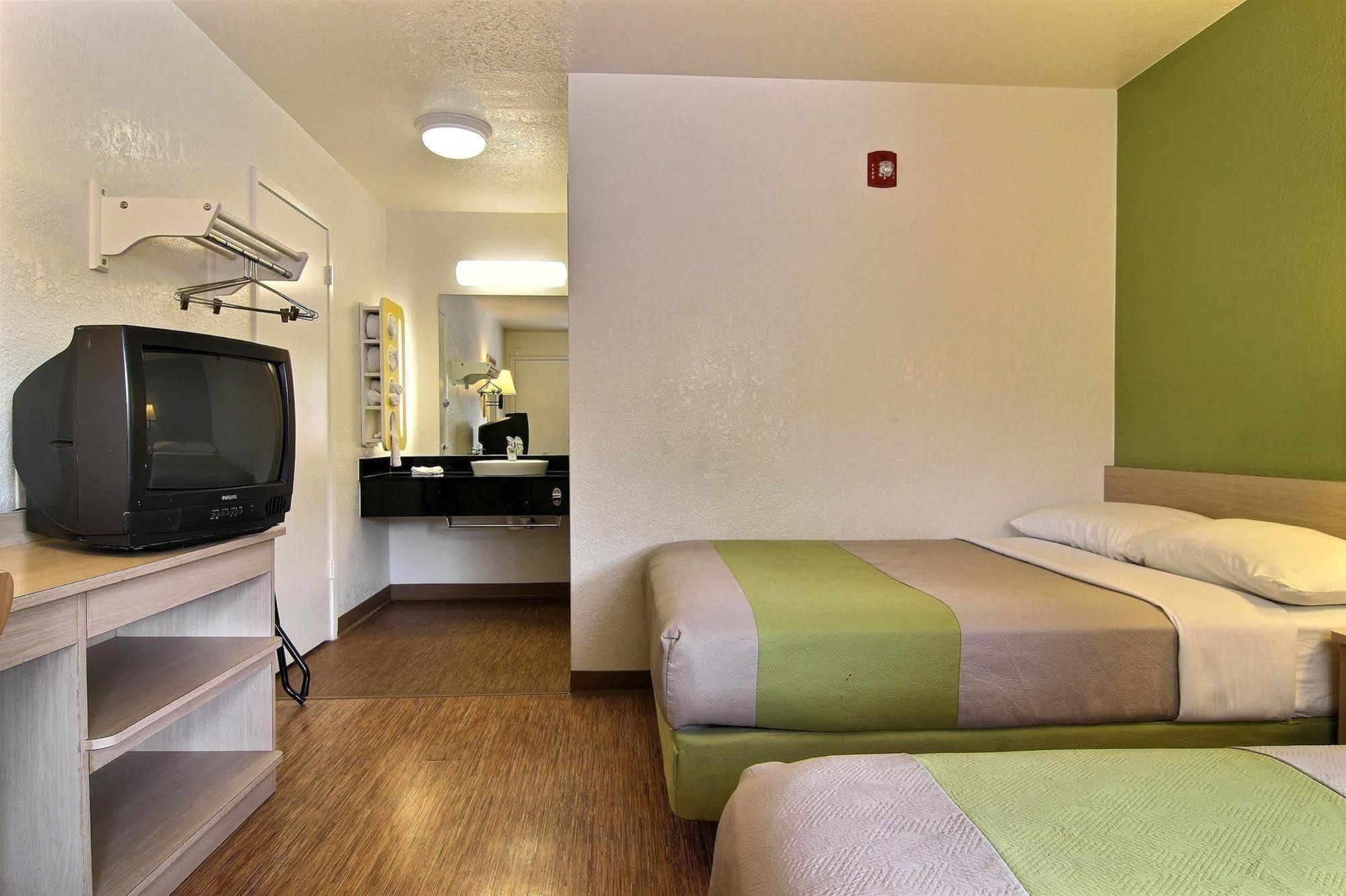 Motel 6-Albuquerque, Nm - Midtown Екстер'єр фото
