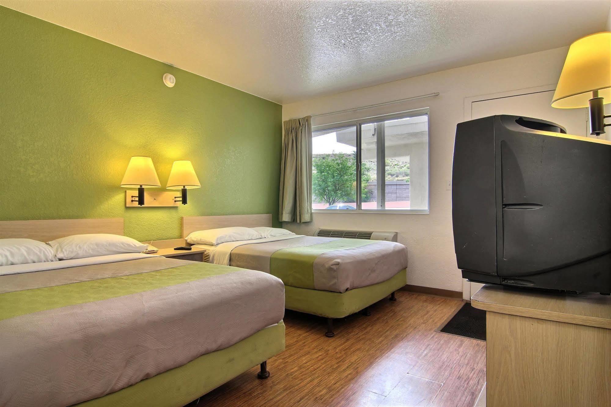 Motel 6-Albuquerque, Nm - Midtown Екстер'єр фото